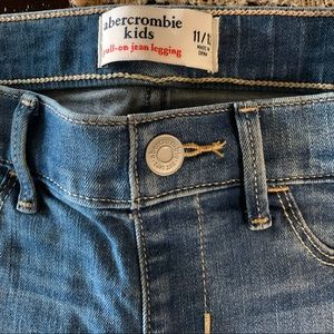 Pull on Leggings size 11/12 Abercrombie
